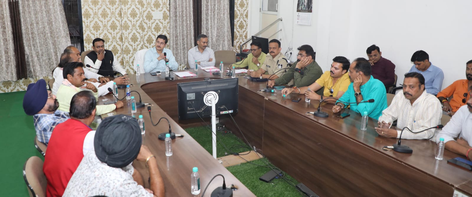 कलेक्‍टर गुप्‍ता की अध्‍यक्षता में जिला स्‍तरीय शांति समिति की बैठक हुई  आयोजित